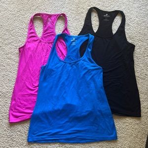 Workout tank tops